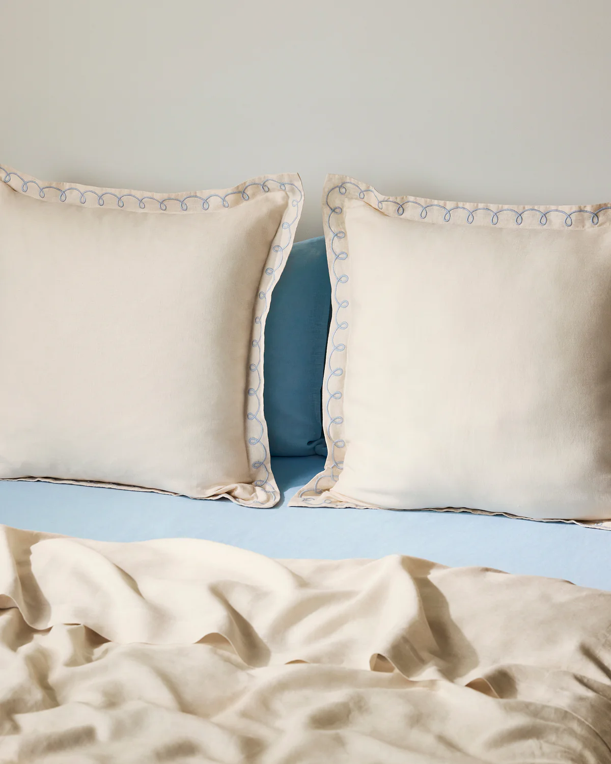Crème & Coast 100% French Flax Linen Swirl European Pillowcases (Set of Two) - Image 4
