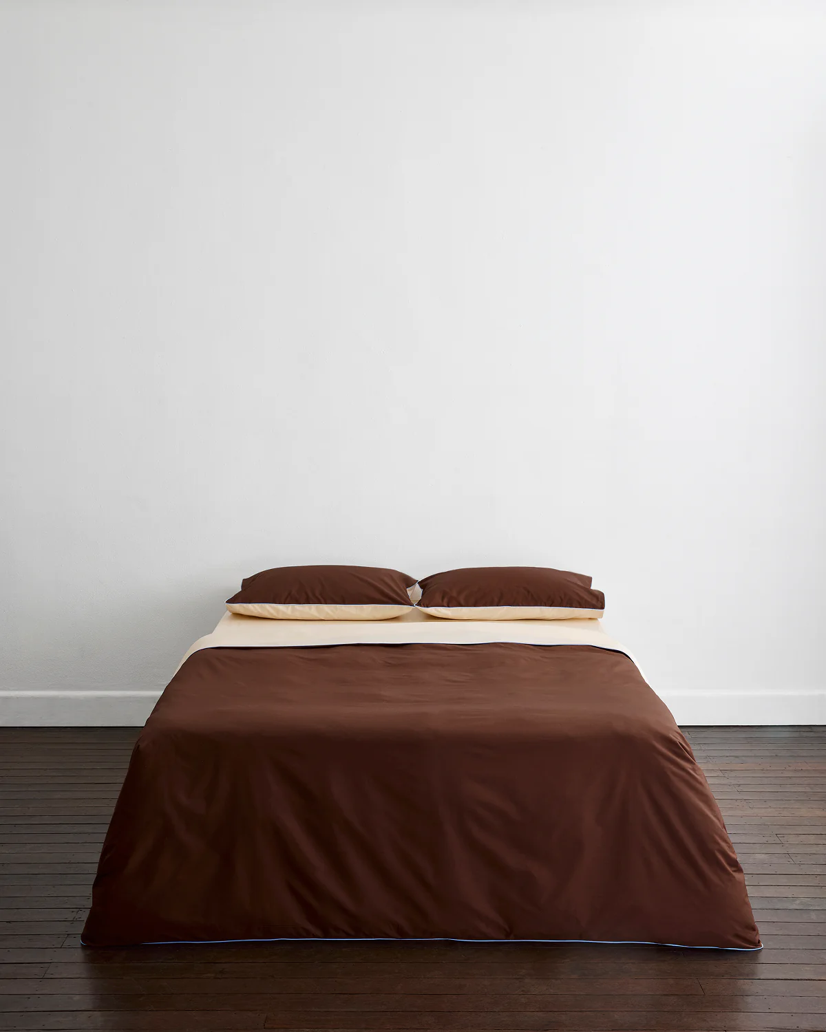 Espresso, Vanilla & Sky Piped 100% Organic Cotton King Pillowcases (Set of Two) - Image 3