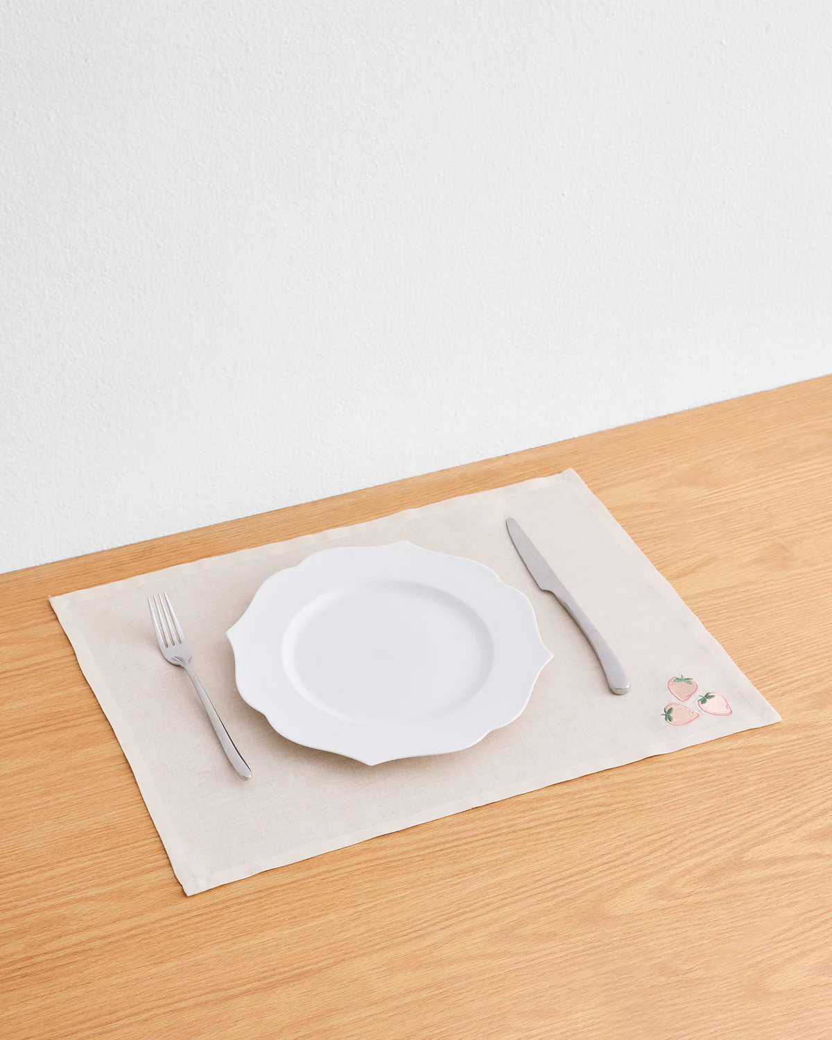 Les Fruits Fraise Placemats (Set of Four)